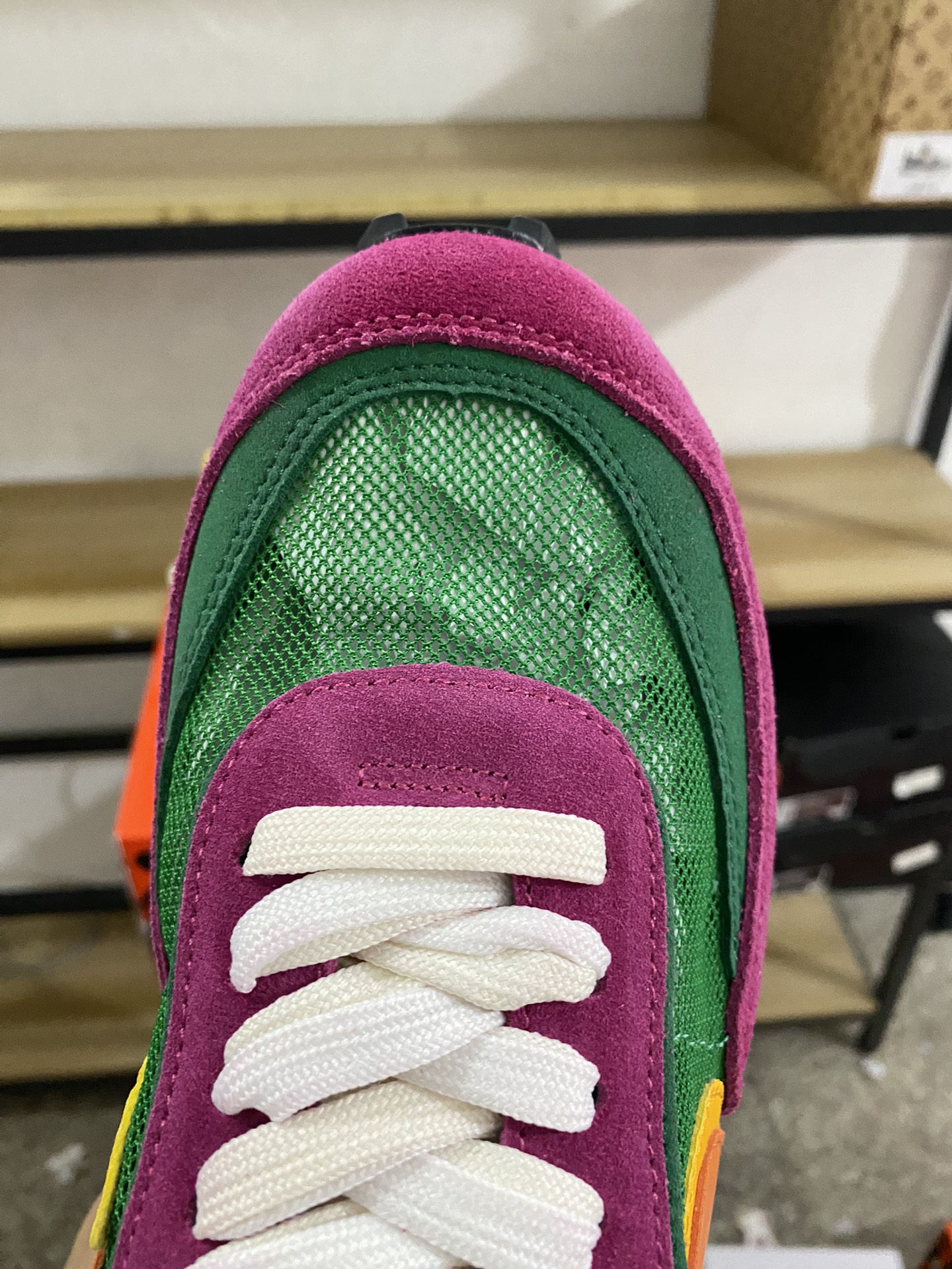 MiniCost Shoe 7