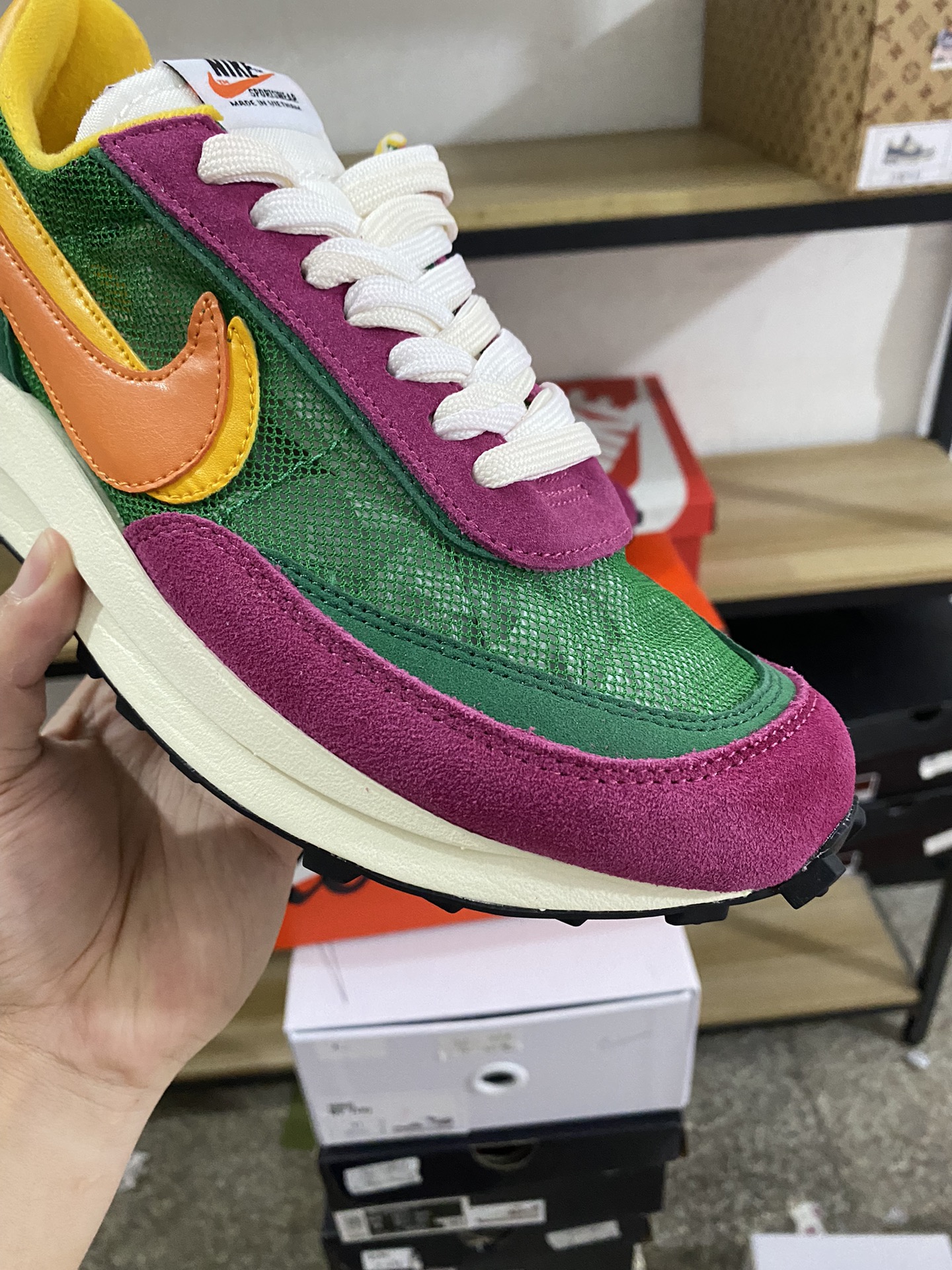 MiniCost Shoe 8