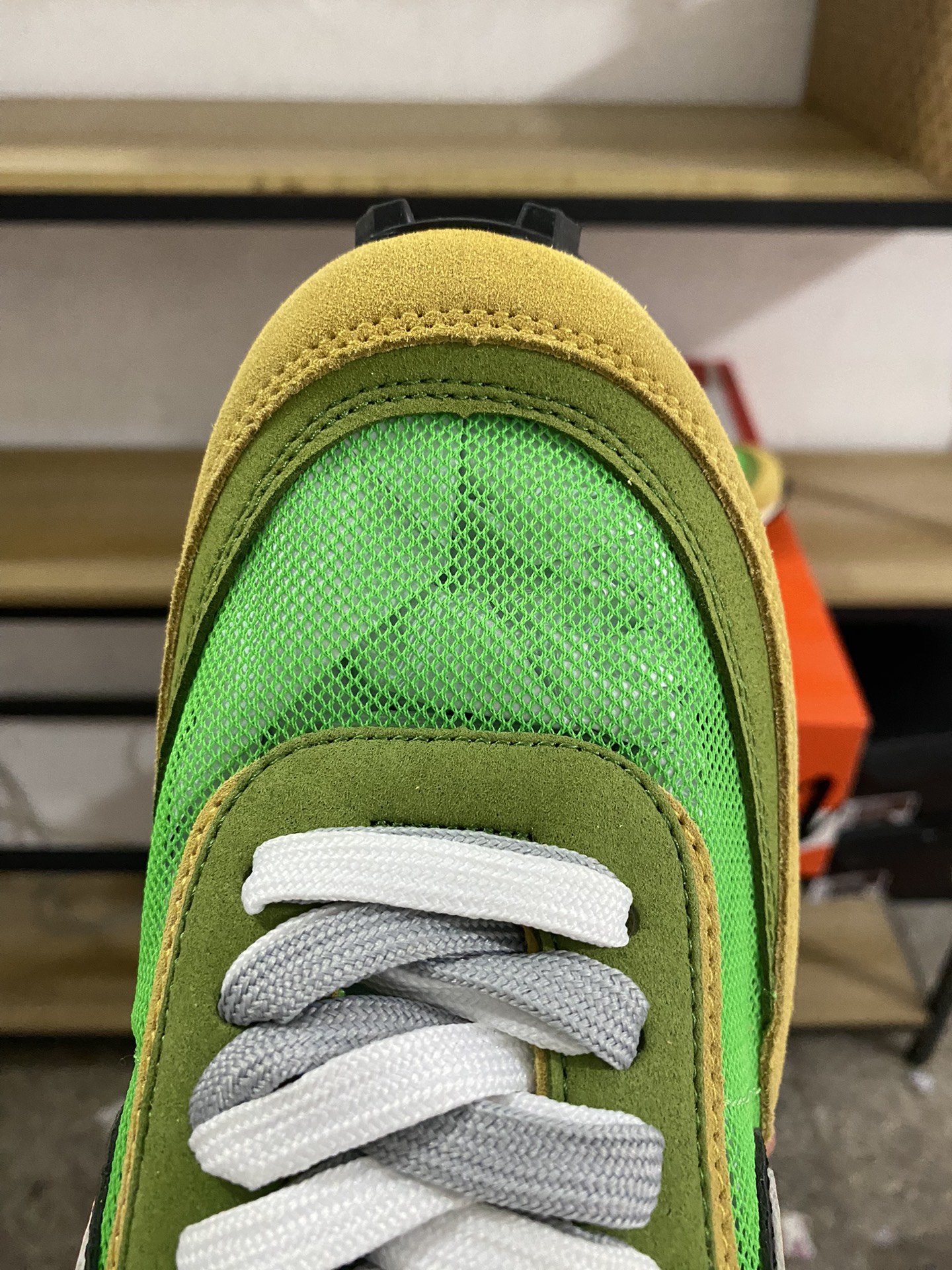 MiniCost Shoe 7