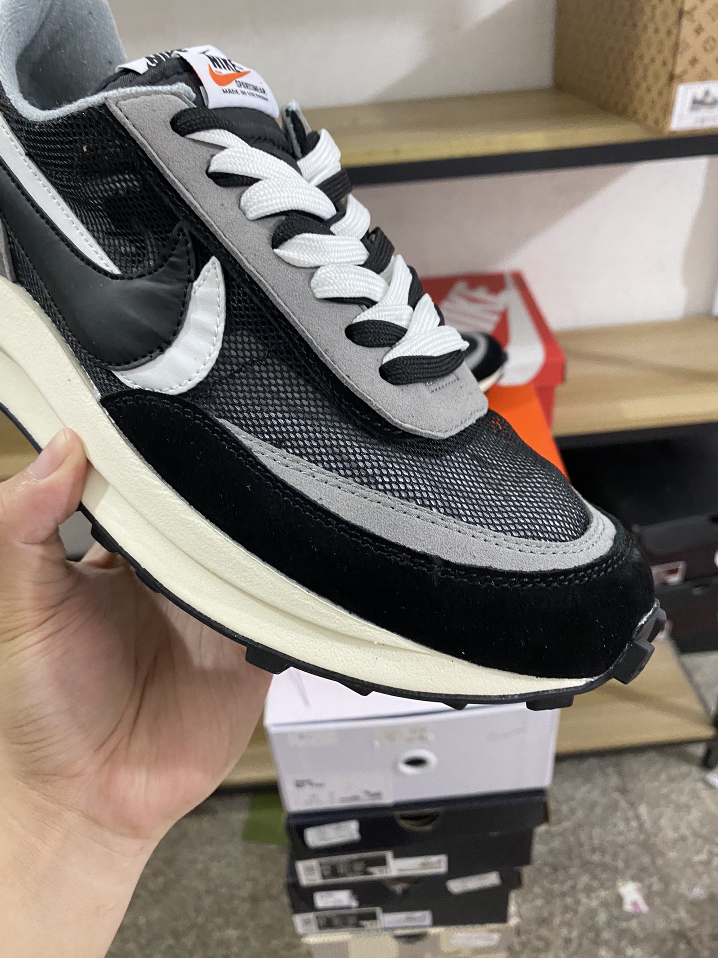 MiniCost Shoe 8