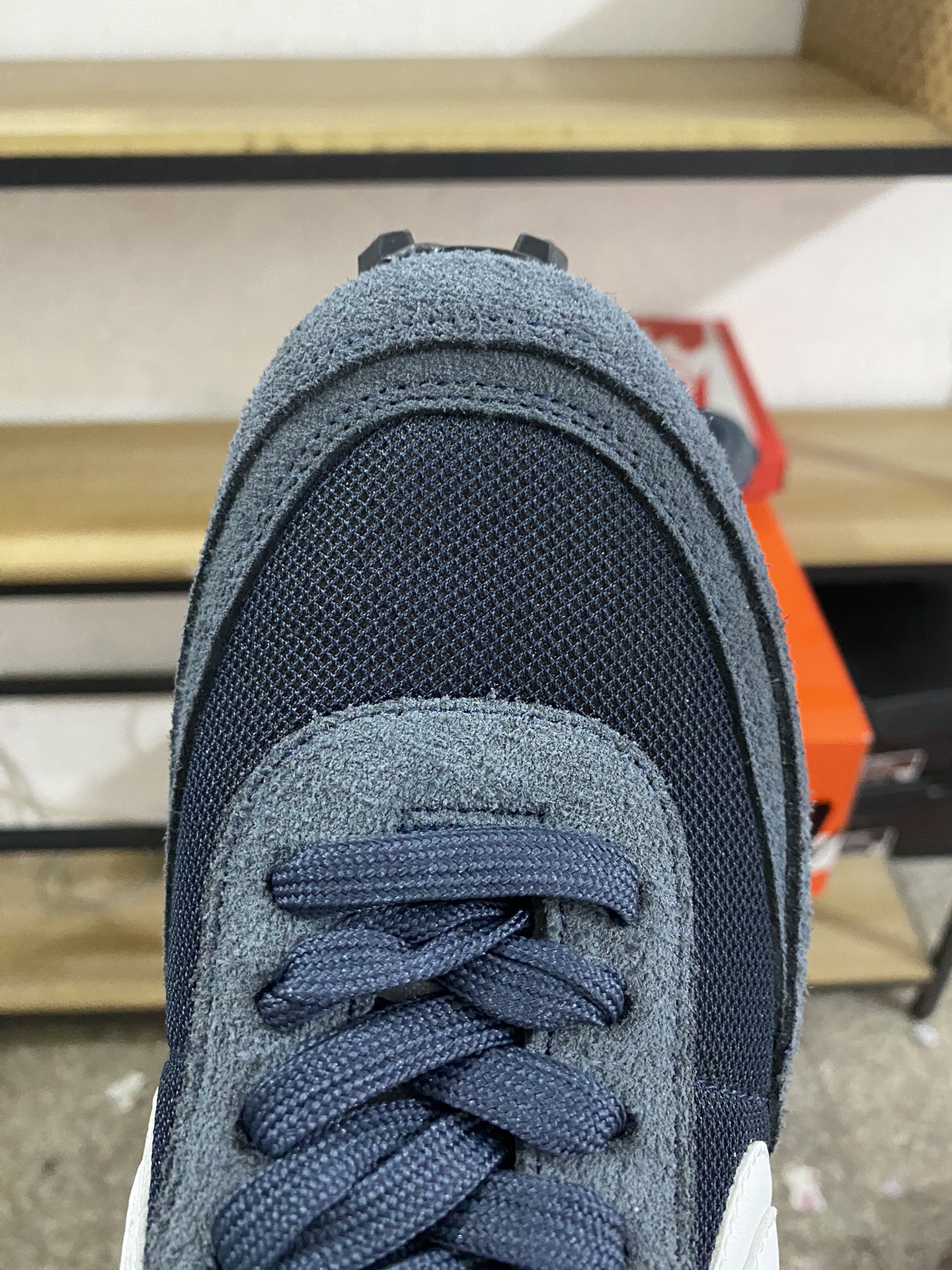 MiniCost Shoe 7