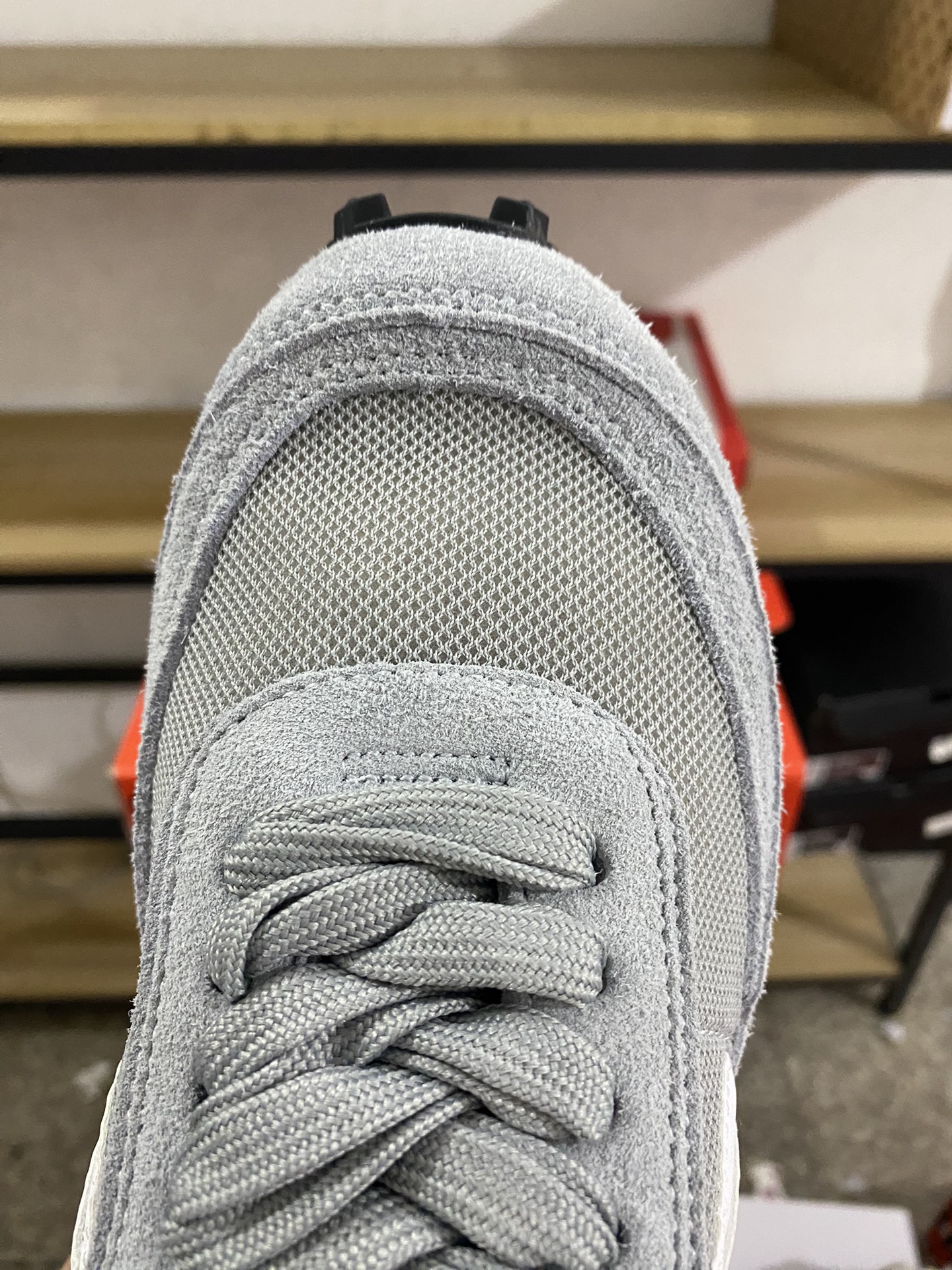 MiniCost Shoe 7