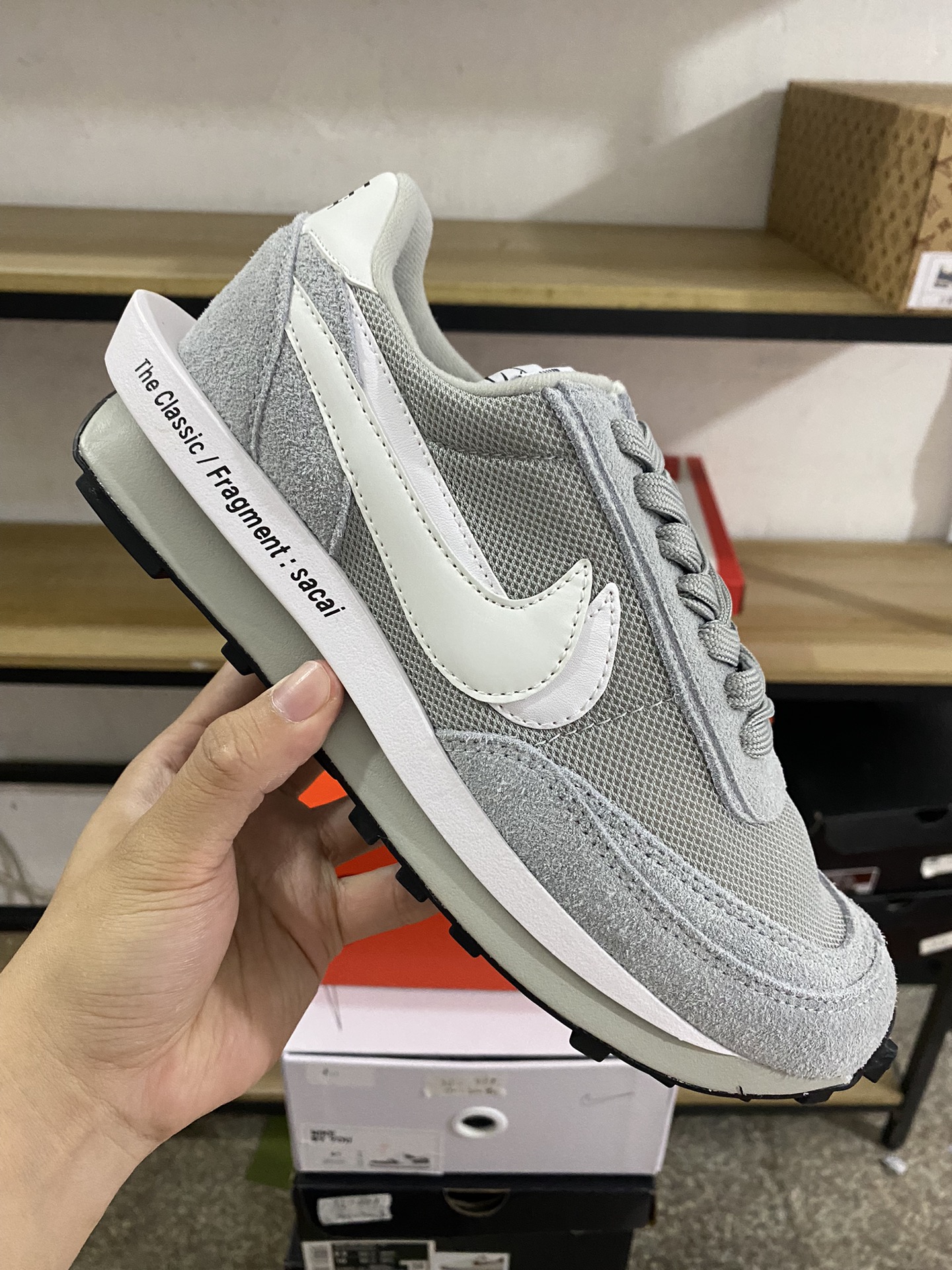 MiniCost Shoe 2