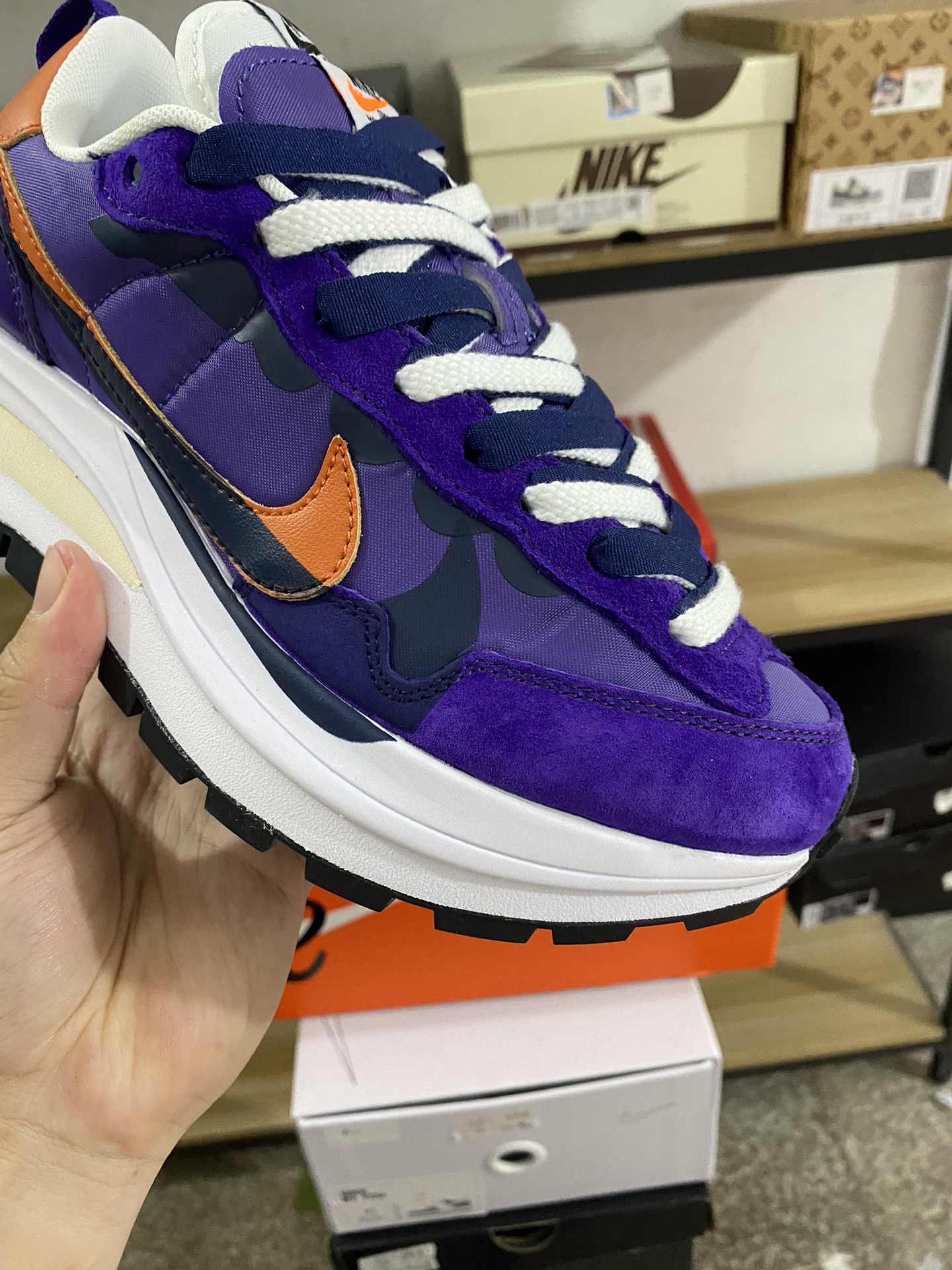MiniCost Shoe 8
