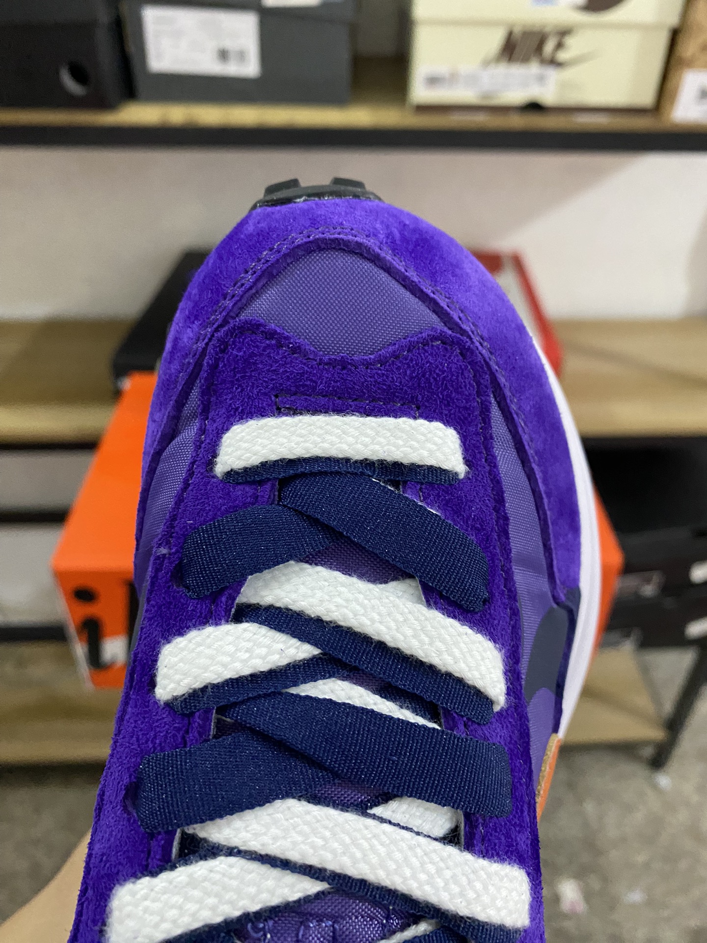 MiniCost Shoe 7