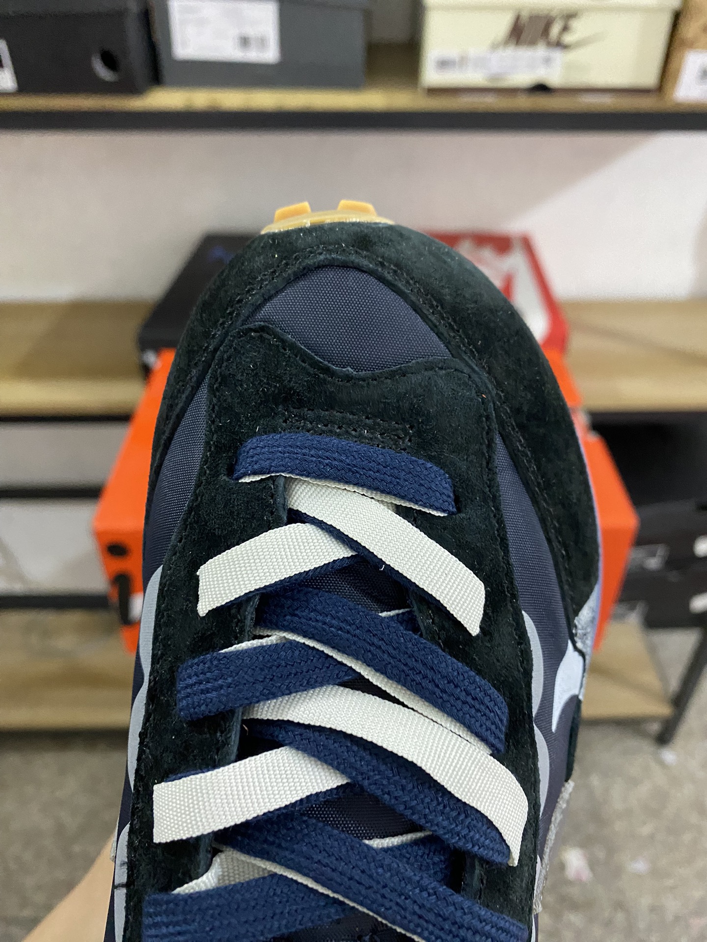 MiniCost Shoe 7