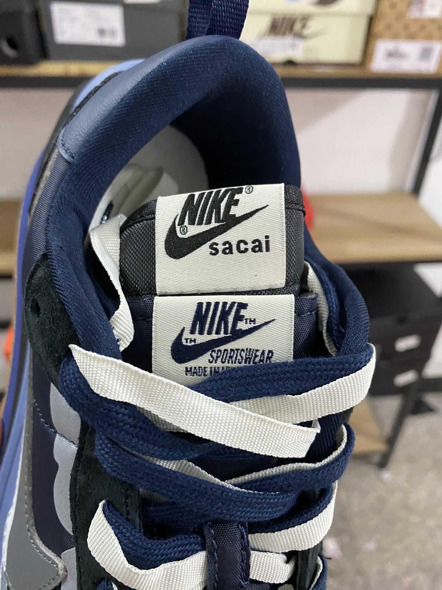 MiniCost Shoe 6