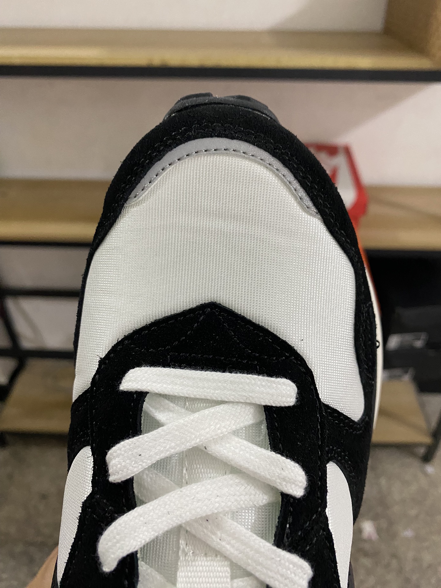 MiniCost Shoe 7