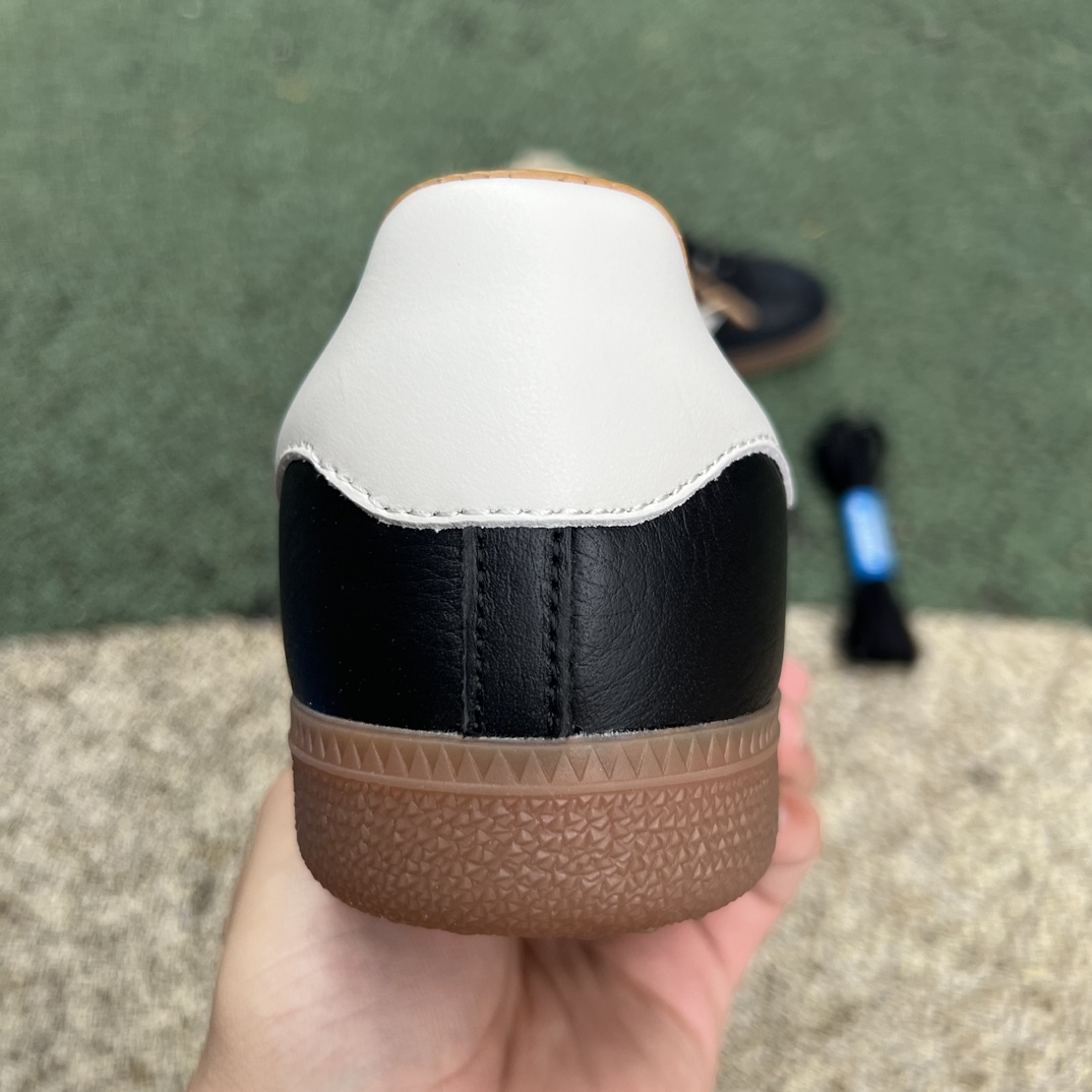 阿迪桑巴JJ黑棕色 s2纯原版‼️
尺码：36-43 特价😇 
JJJJound x Adidas Sa