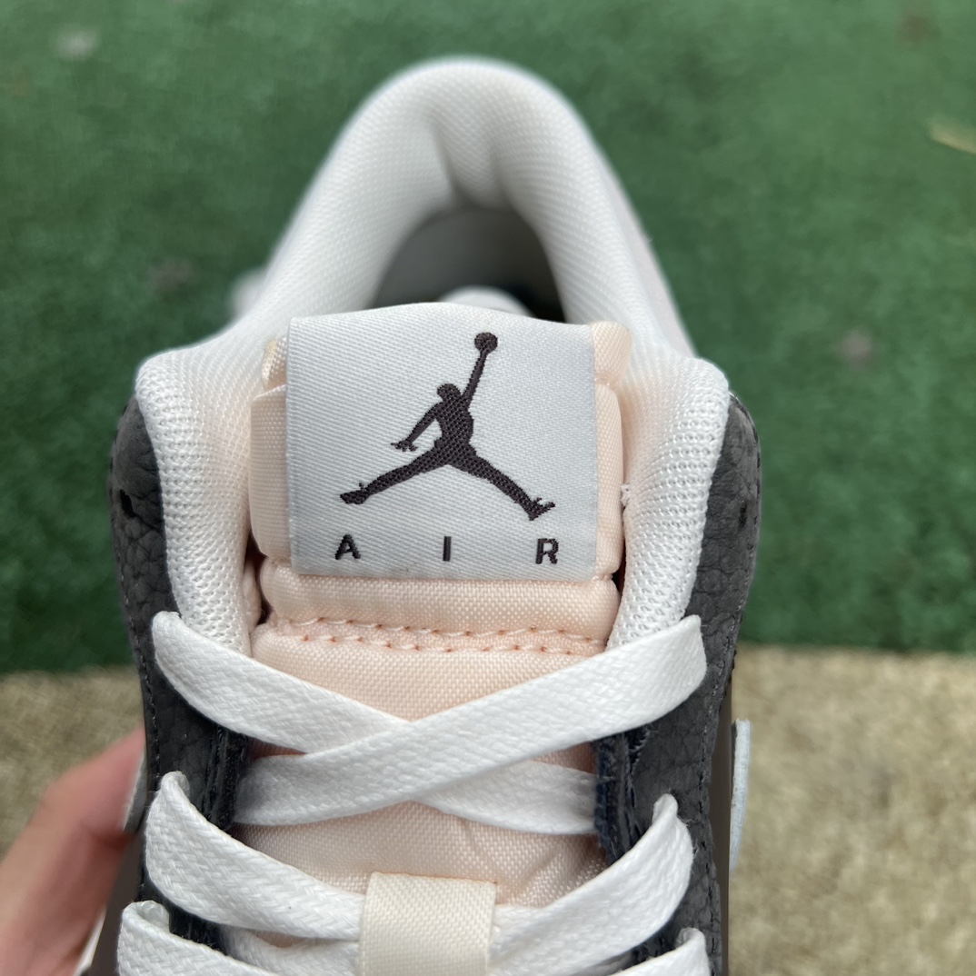 aj1低帮喜鹊白灰棕纯原版️尺码35.5-46AirJordanAJ1Low喜鹊灰白韩国限定休闲板鞋男子