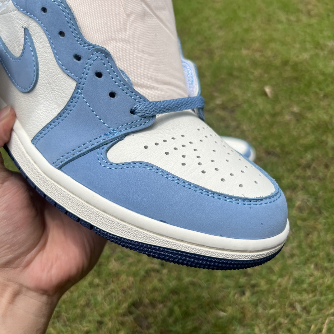 aj1白蓝高帮尺码40-45AirJordan1HighOGWMNS“FirstinFlight”FD2