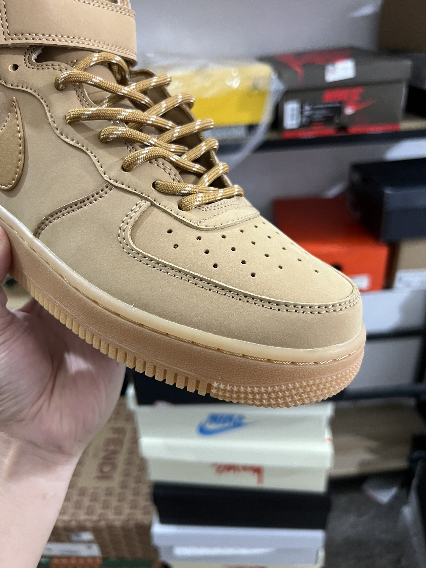 MiniCost Shoe 8