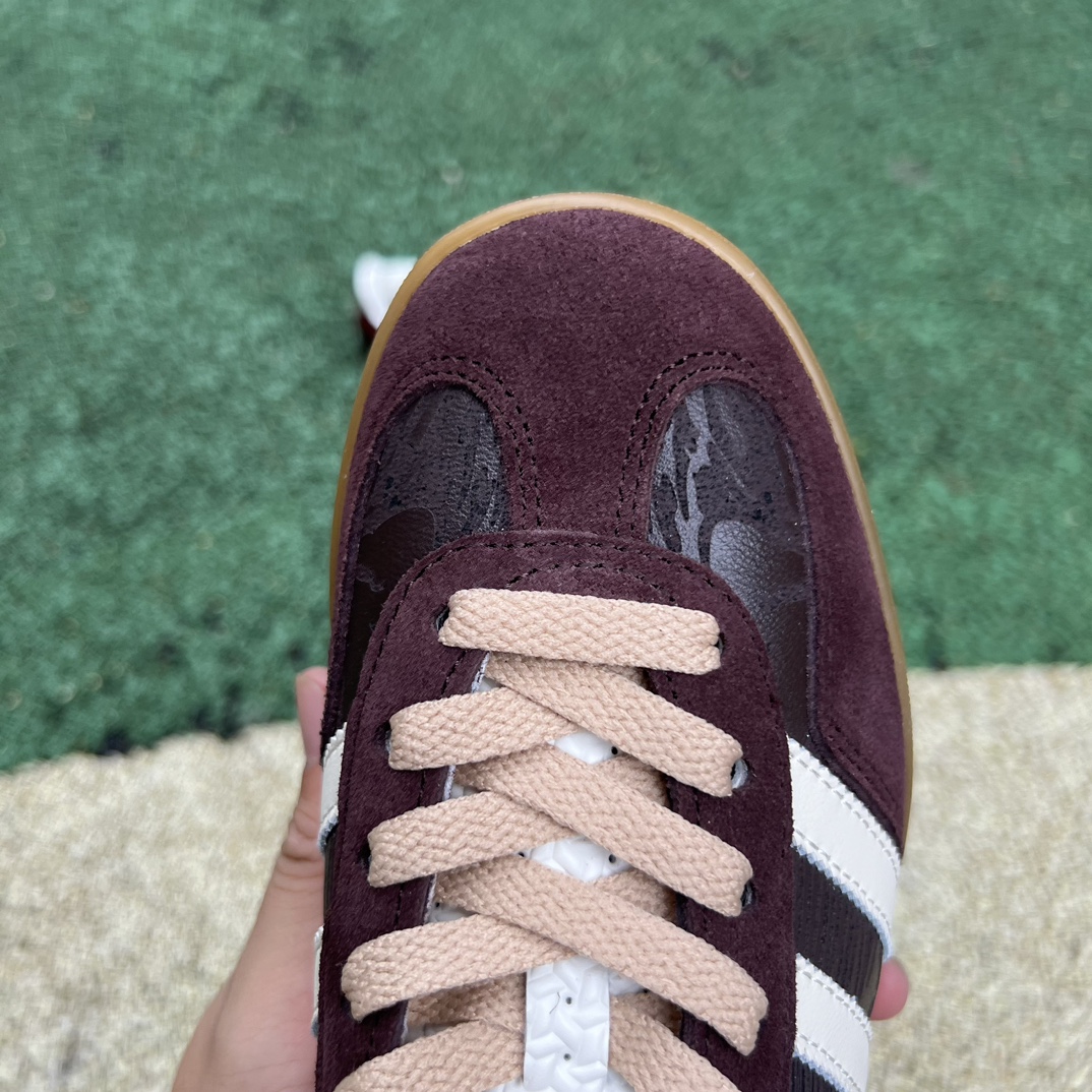 阿迪德训酒红棕色 s2纯原版‼️
尺码：36-45 特价😇
阿迪达斯Adidas GAZELLE IND