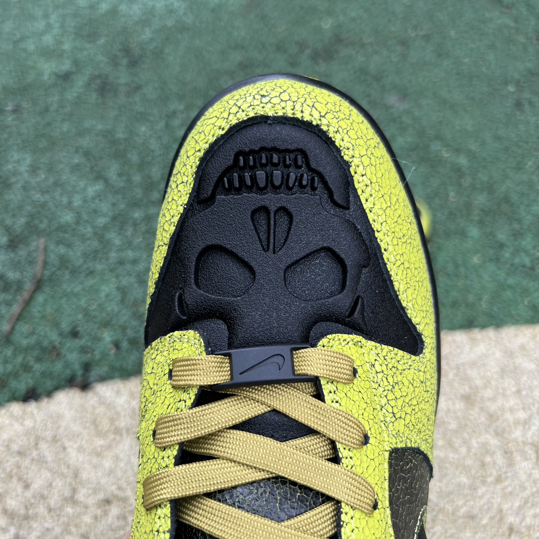Dunk绿黑万圣节 s2纯原版‼️
尺码：40-47 特价😇
Nike Dunk Low Hallowe