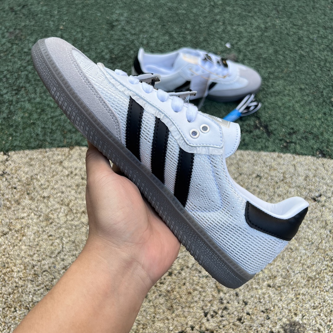 阿迪德训白灰黑网布 s2纯原版‼️
尺码：36-45 特价😇
Adidas Samba OG阿迪达斯 低