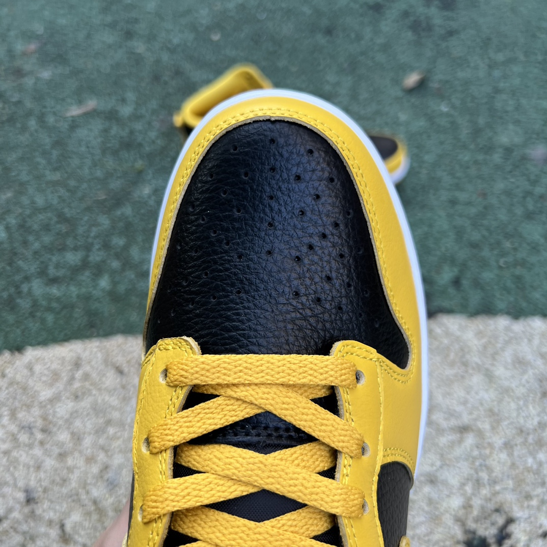特价s2纯原版 Dunk高帮黑黄 尺码：40-46 HJ4320-001