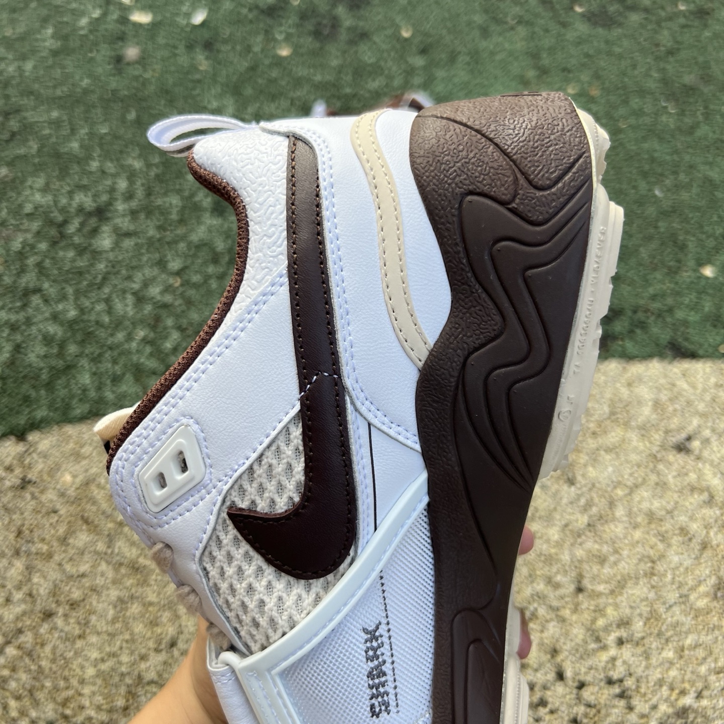 特价s2纯原版 白棕色 Travis Scott x Nike Shark-A-Don 尺码：41-46