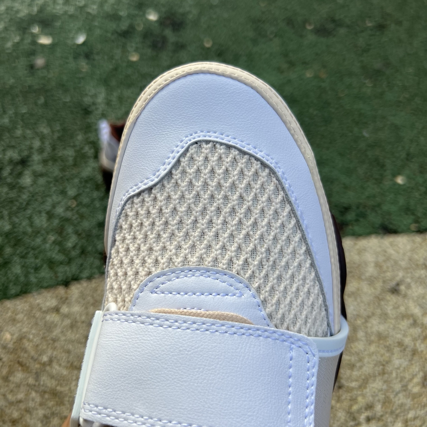 特价s2纯原版 白棕色 Travis Scott x Nike Shark-A-Don 尺码：41-46