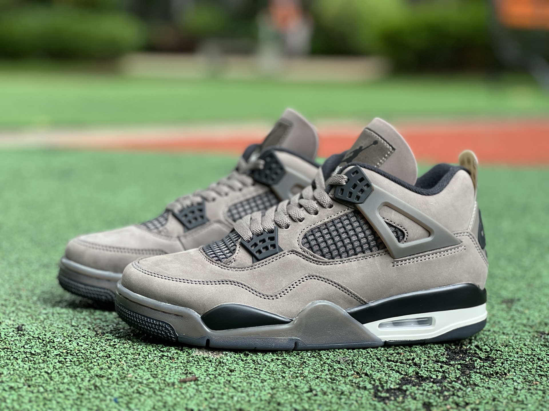 aj4小ts灰色 黑灰 纯原版‼️
尺码：40.5-48.5，
Air Jordan 4 “Cave S