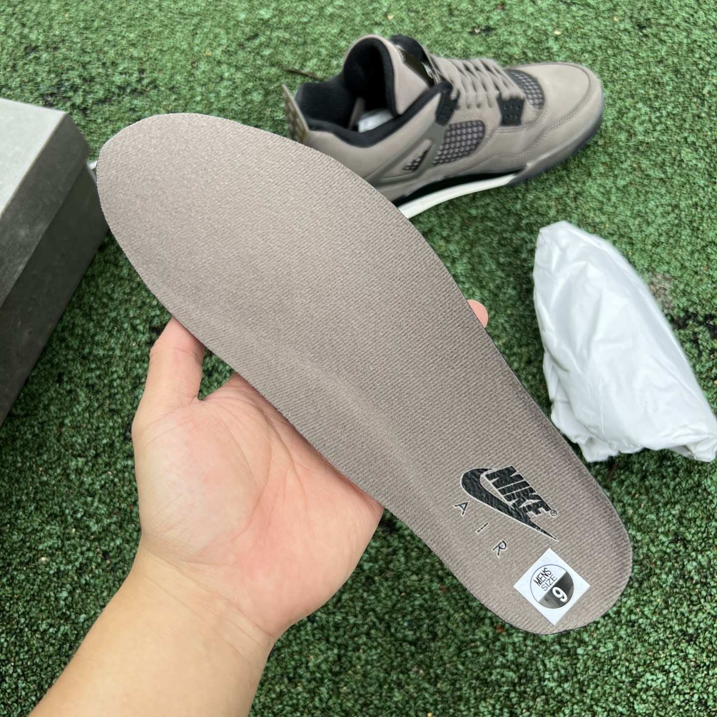 aj4小ts灰色 黑灰 纯原版‼️
尺码：40.5-48.5，
Air Jordan 4 “Cave S