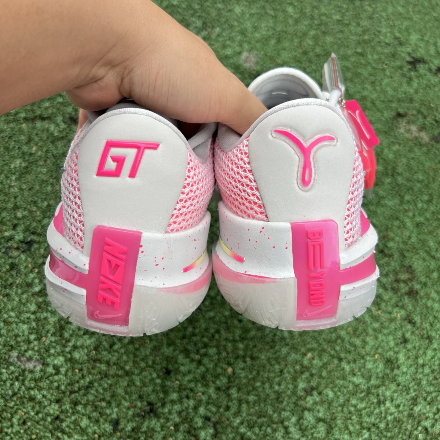 GT灰粉 OX纯原版‼️ 尺码：40-46

Nike Zoom GT Cut男子缓震低帮实战运动篮球鞋