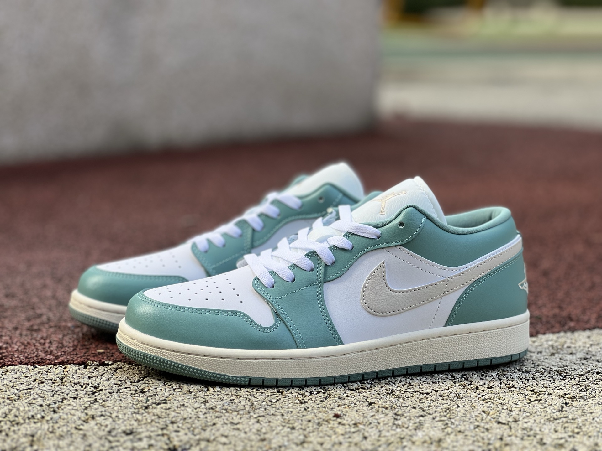 Air jordan 1 low 246