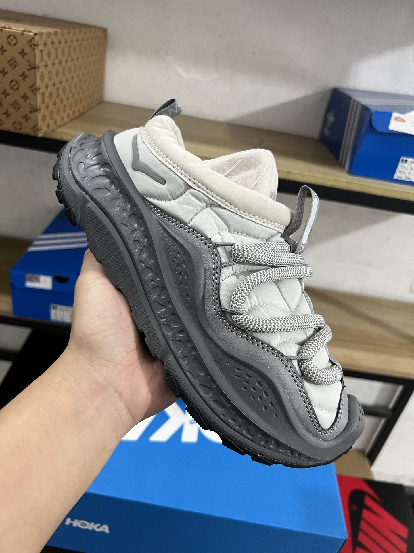 HOKA ONE ONE Ora Primo 星尘灰 加绒 保暖 货号：-sstst尺码：37-47，n