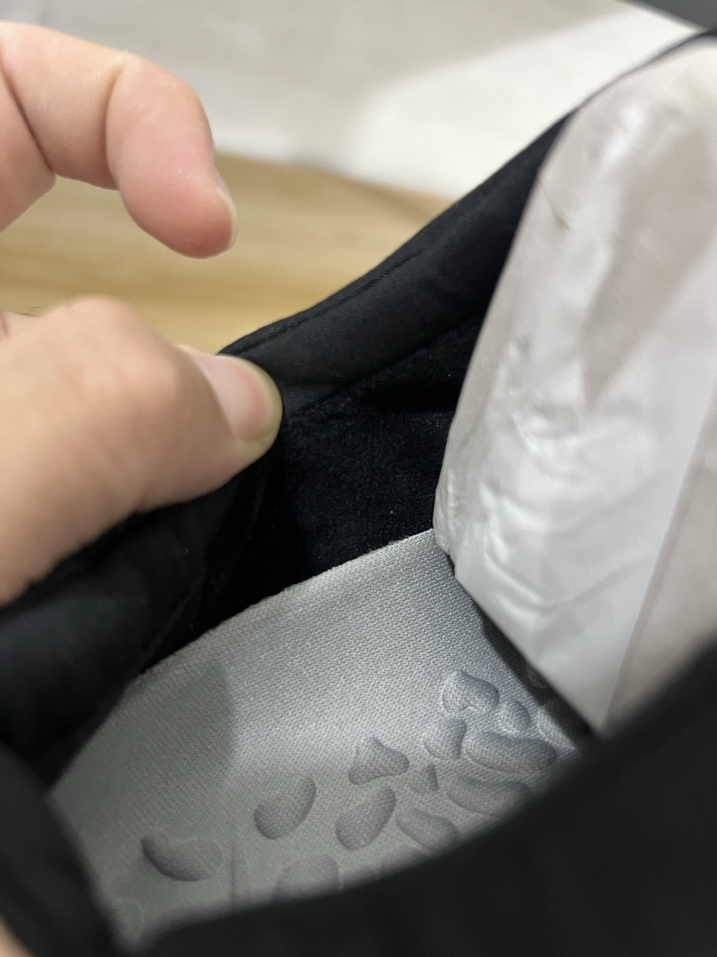 HOKA ONE ONE Ora Primo 黑灰 加绒 保暖 货号：-BBNB尺码：37-47，n