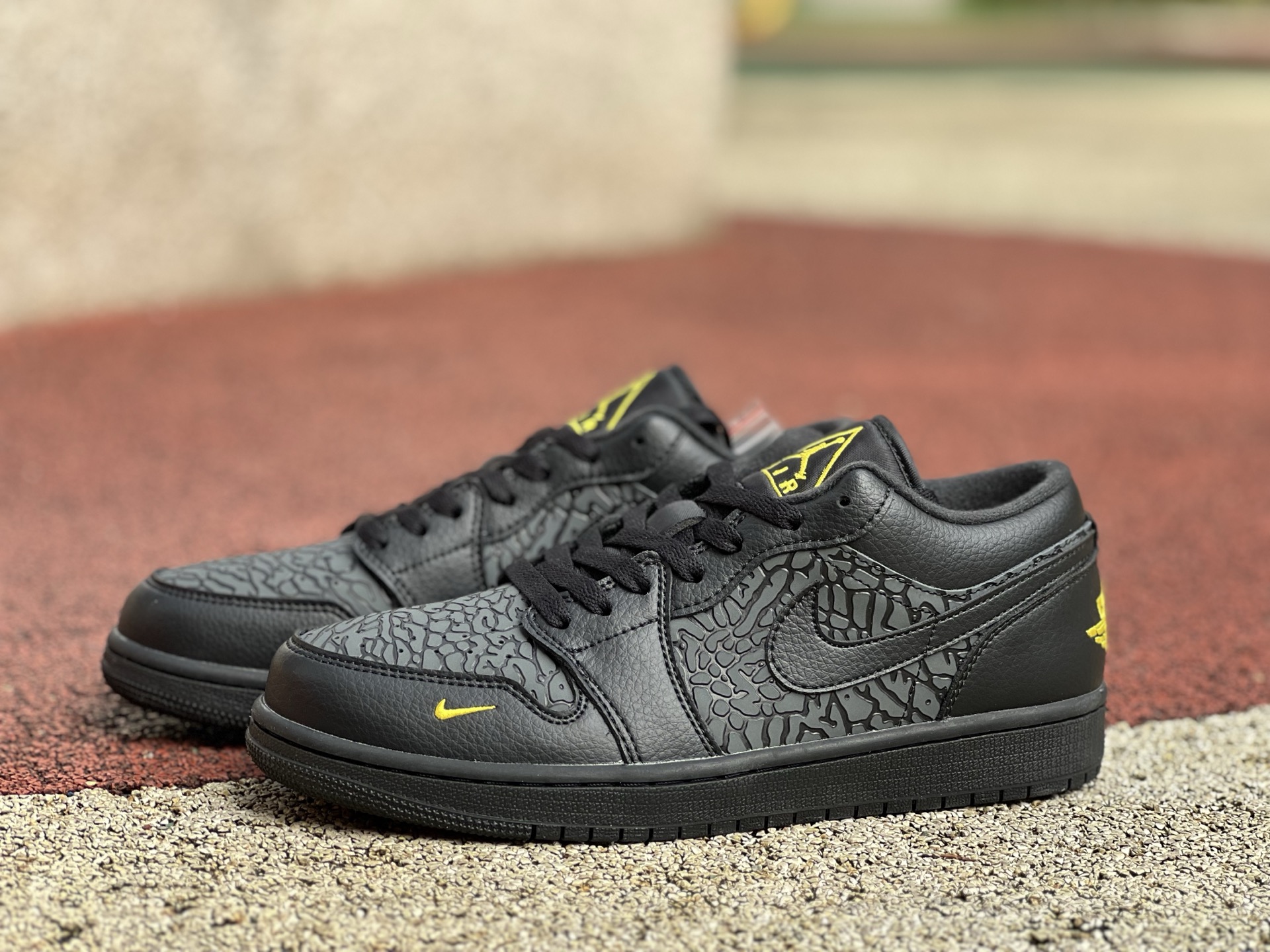 Air jordan 1 low 237