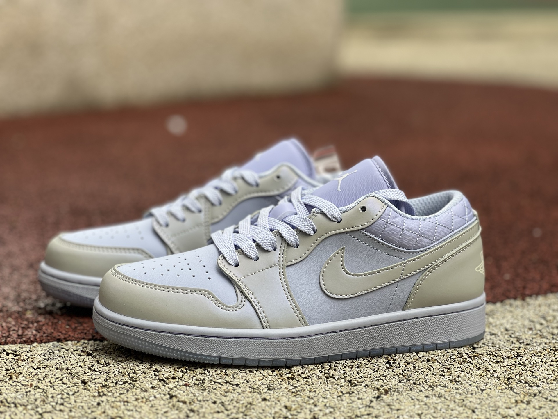 Air jordan 1 low 235