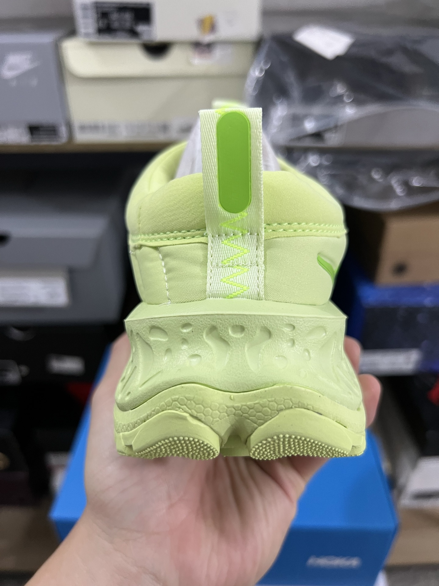 HOKA ONE ONE Ora Primo 浅绿色 荧光绿 加绒 保暖 货号：-HHN尺码：37-47