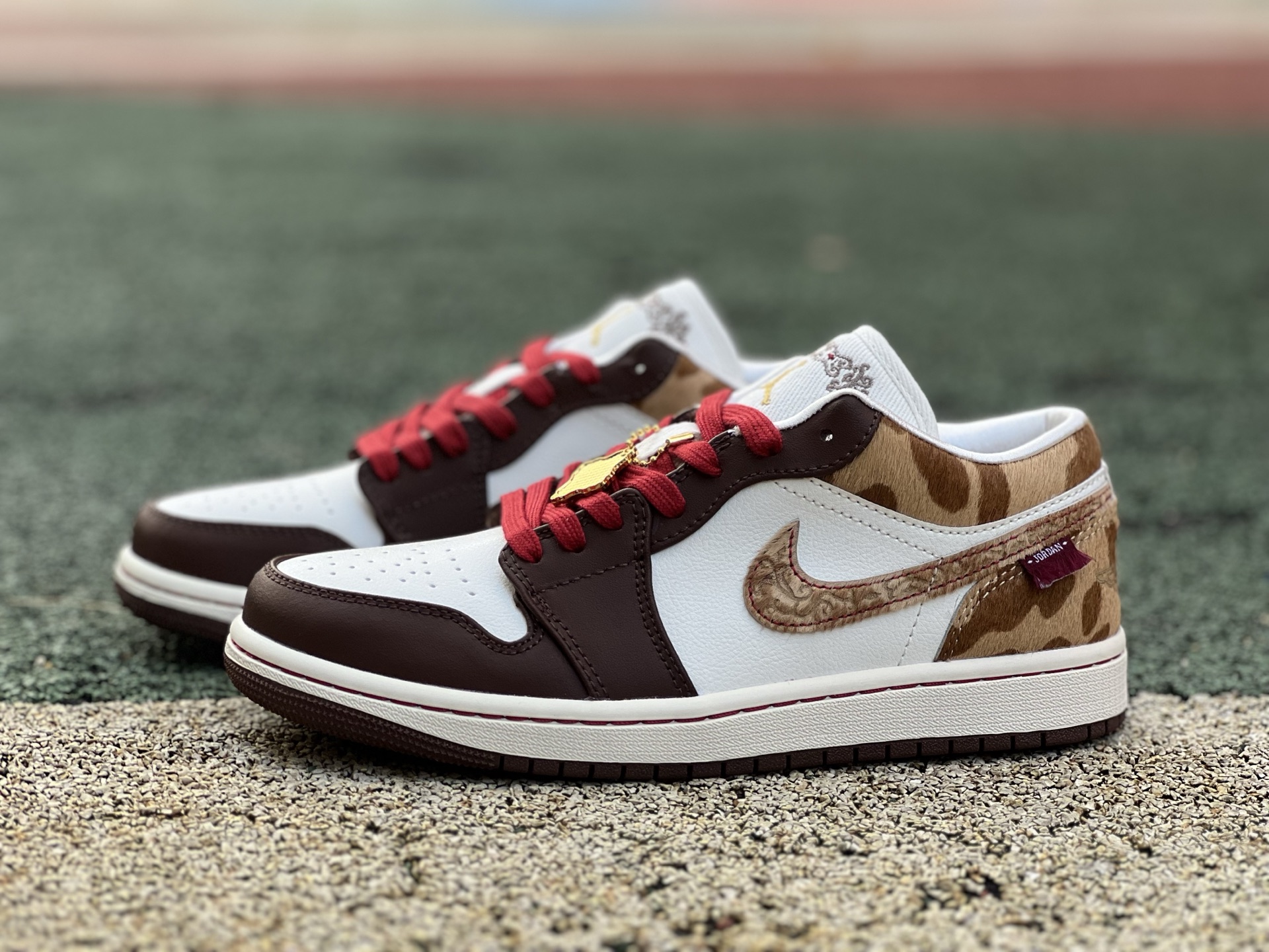 Air jordan 1 low 210