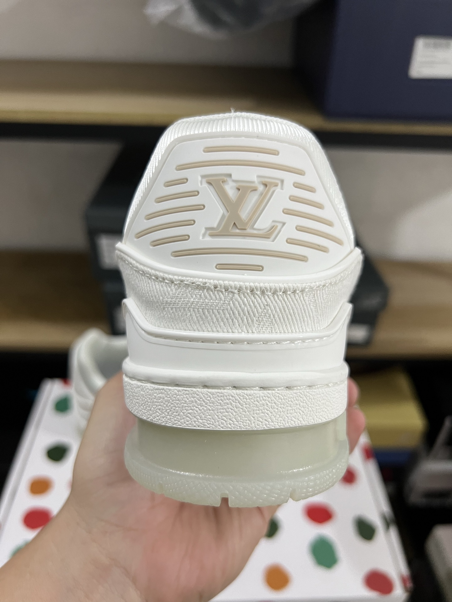 Lv Trainer 牛仔 纯白 尺码:36-45,特价自取同价😇a细节 3