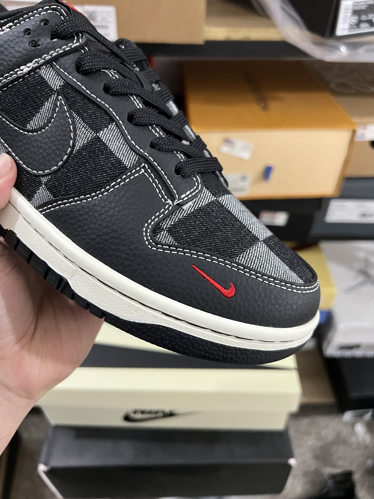 MiniCost Shoe 8