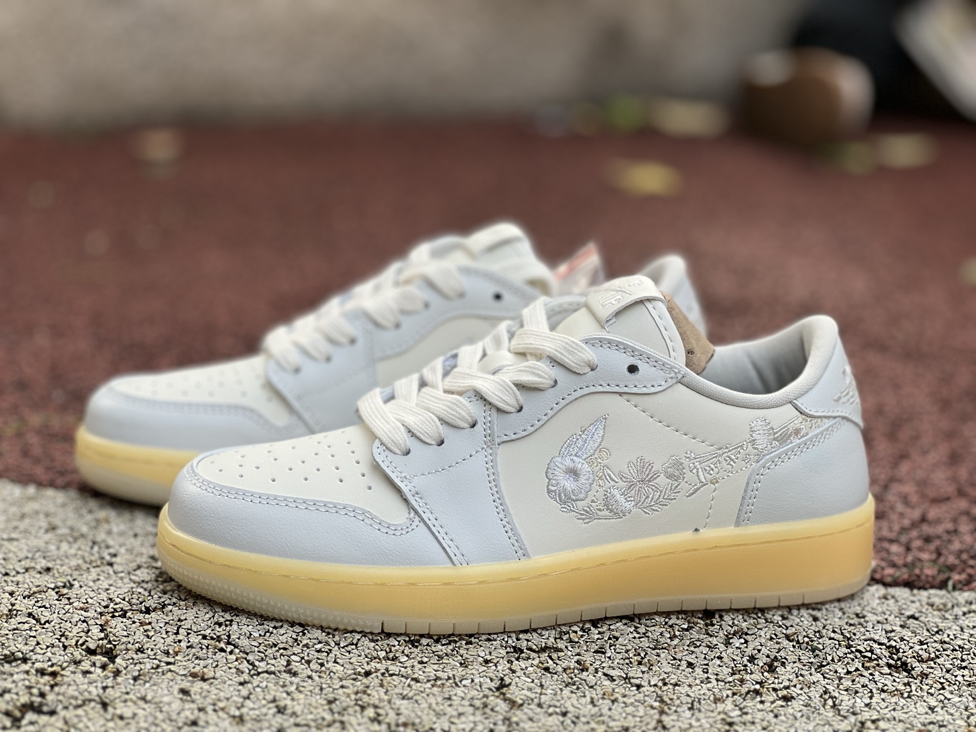 Air jordan 1 low 142