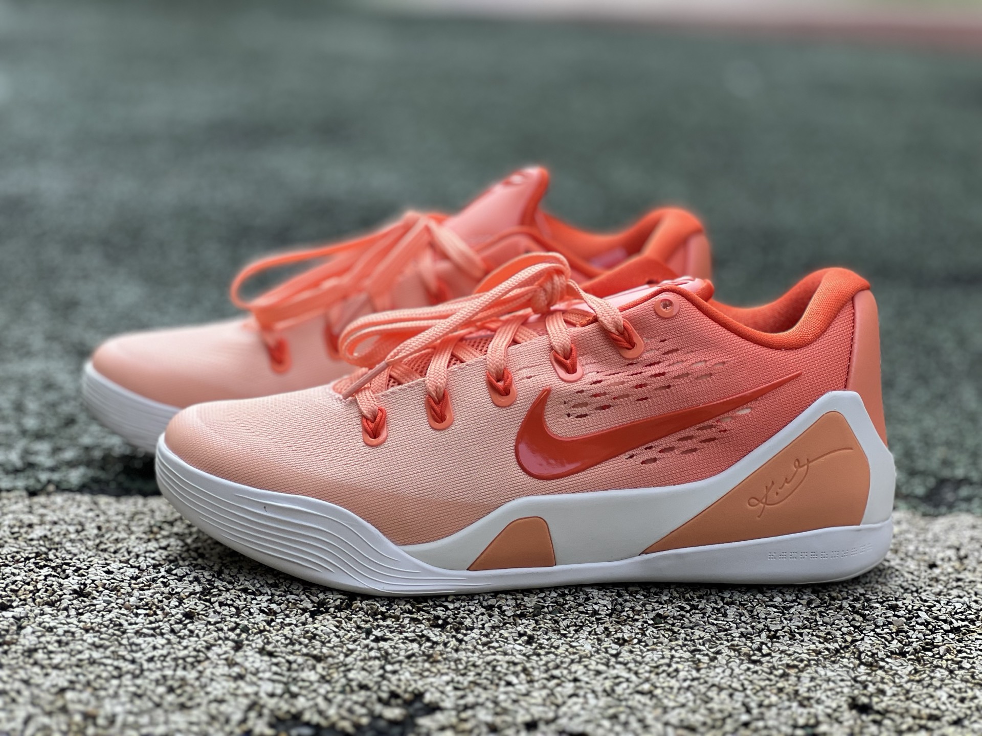 Kobe 9 Elite EM Protro WNBA Im6119-800