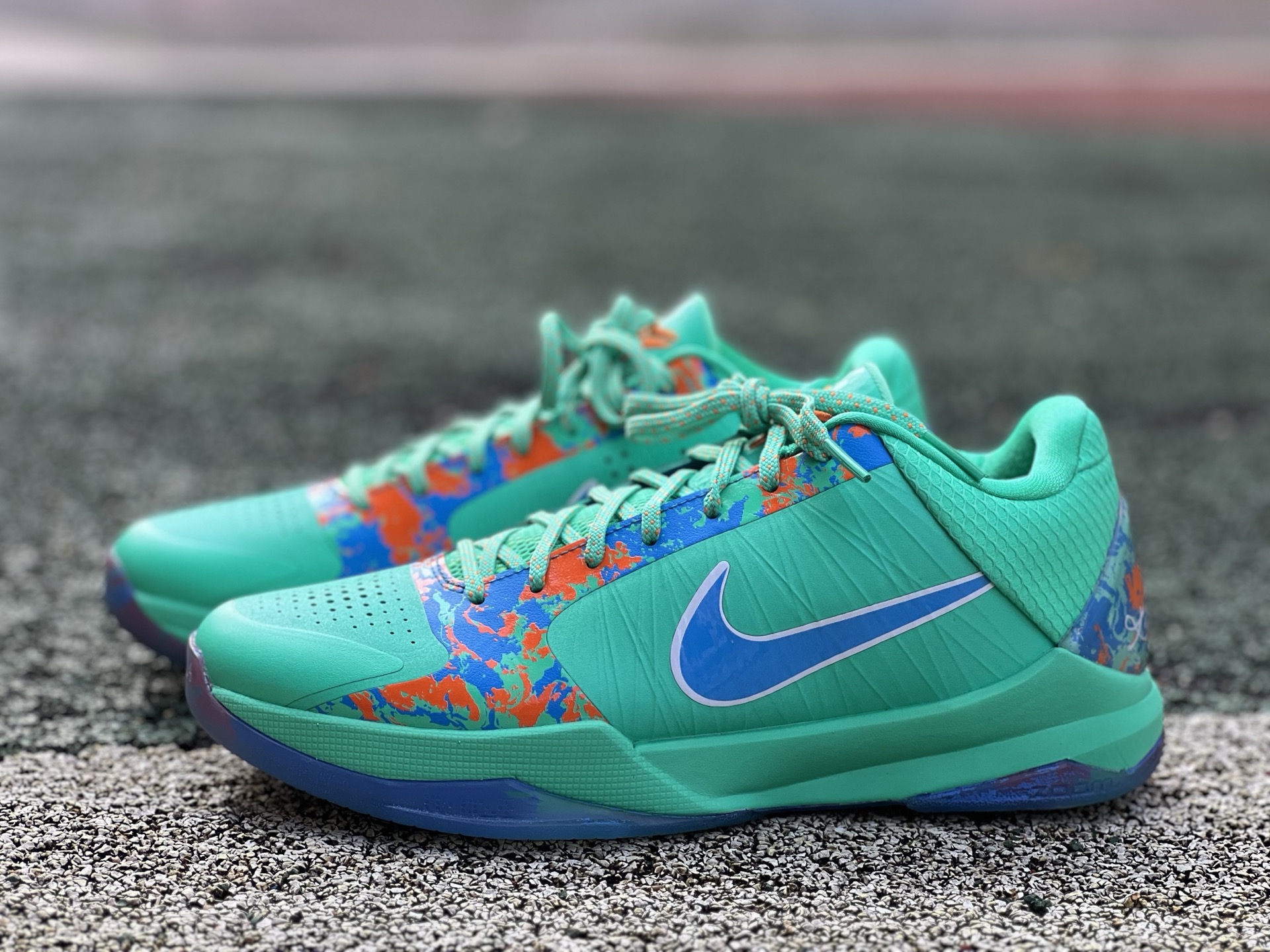 Kobe 5 Protro Jalen Brunson NY vs. NY IX1200-300