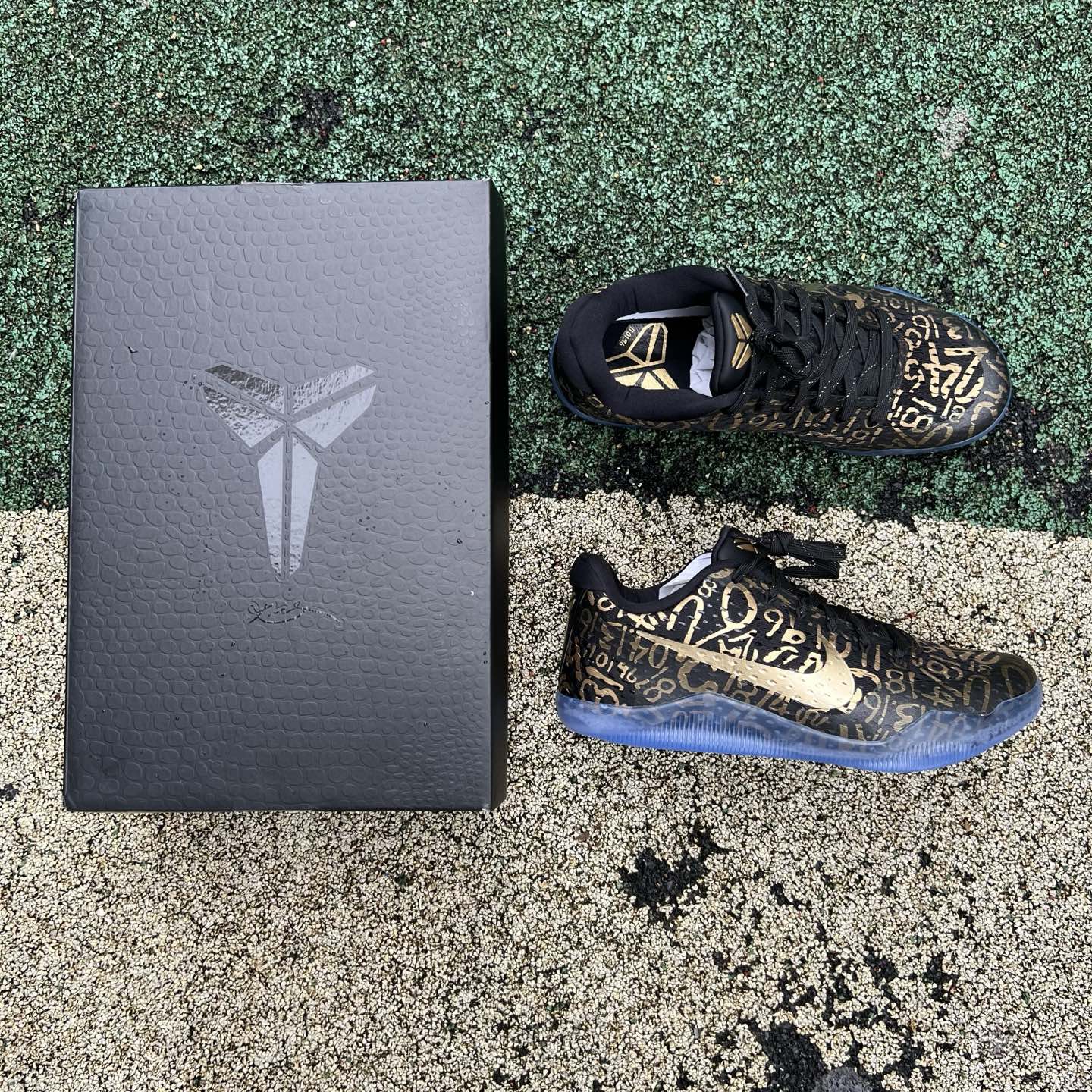 Kobe VI IU4902-900