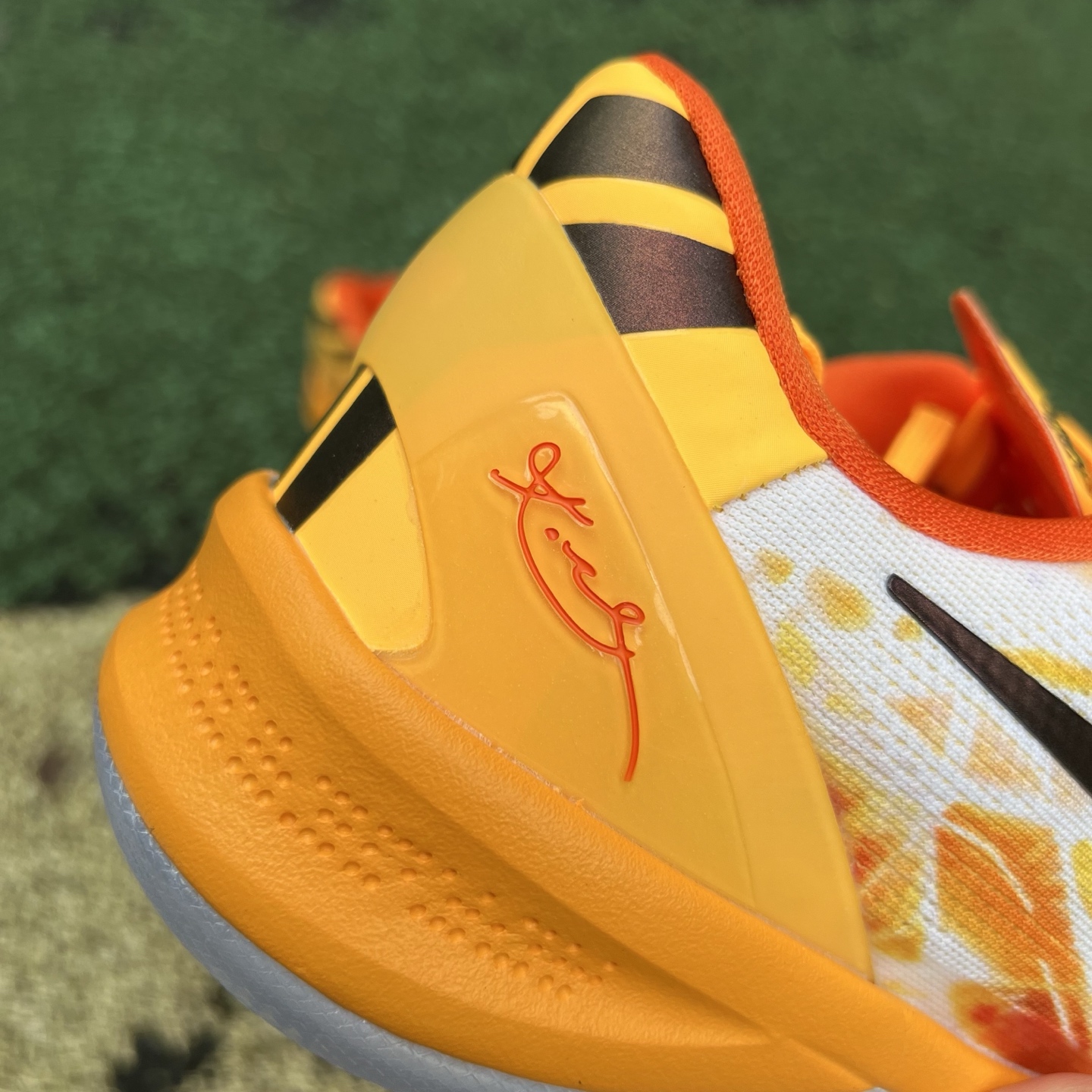 Kobe 8 Shanghai Fireworks IO6259-800