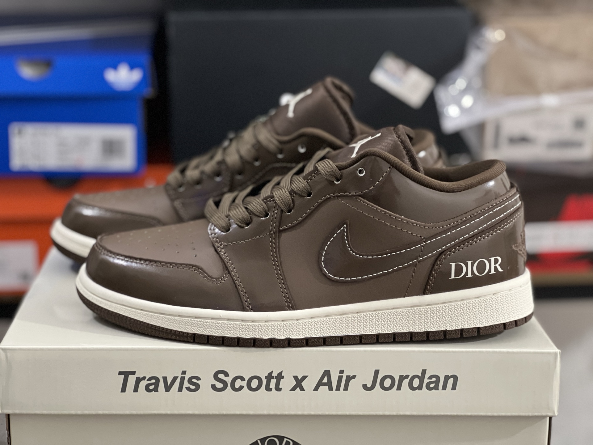 Air jordan 1 low 012
