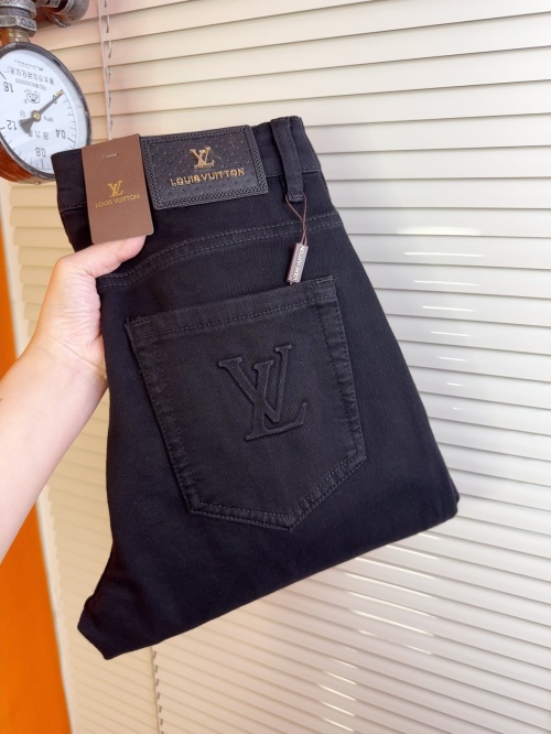 Louis Vuitton Pantalones Vaqueros Elásticos Slim Fit para Hombre 1 Louis Vuitton Pantalones Vaqueros Elásticos Slim Fit para Hombre