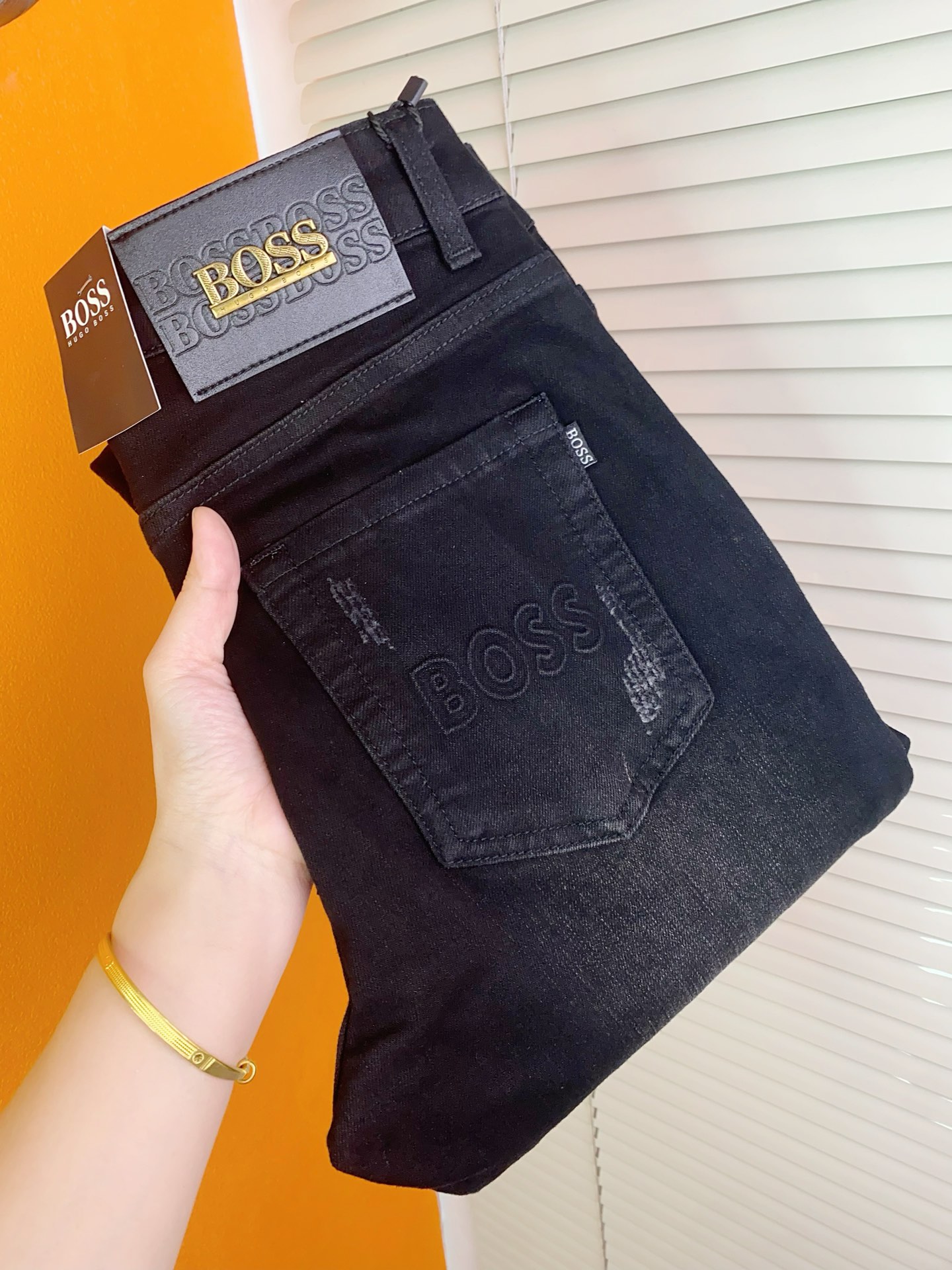 BOSS Classic Denim Jeans: Slim Fit, Pure Cotton, Elegant Design, Size 28-38 2 i1728125589 708 5