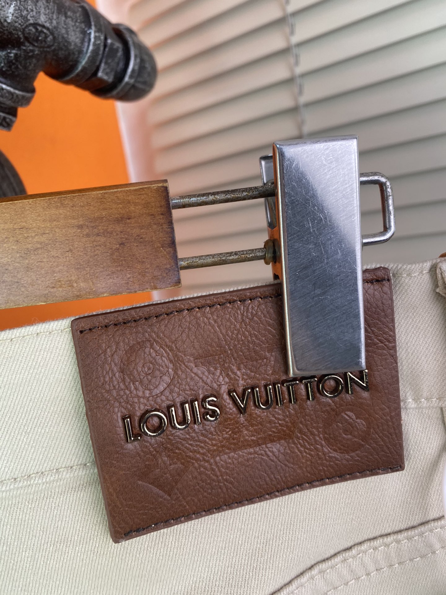 Louis Vuitton Classic Slim Fit Denim Jeans - Elegant & Comfortable 8 i1728964146 3588 1