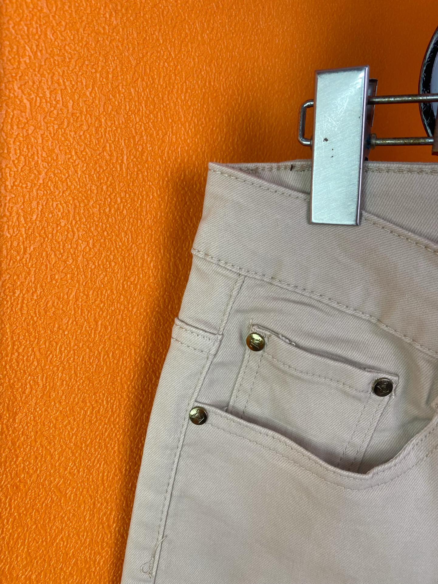 Louis Vuitton Classic Slim Fit Denim Jeans - Elegant & Comfortable 7 i1728964147 5760 8