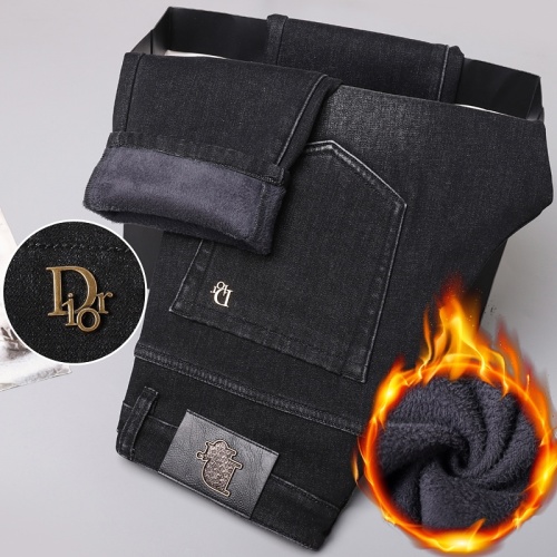 Pantalones Vaqueros Dior Ajustados con Forro Polar para Hombre 1 Pantalones Vaqueros Dior Ajustados con Forro Polar para Hombre