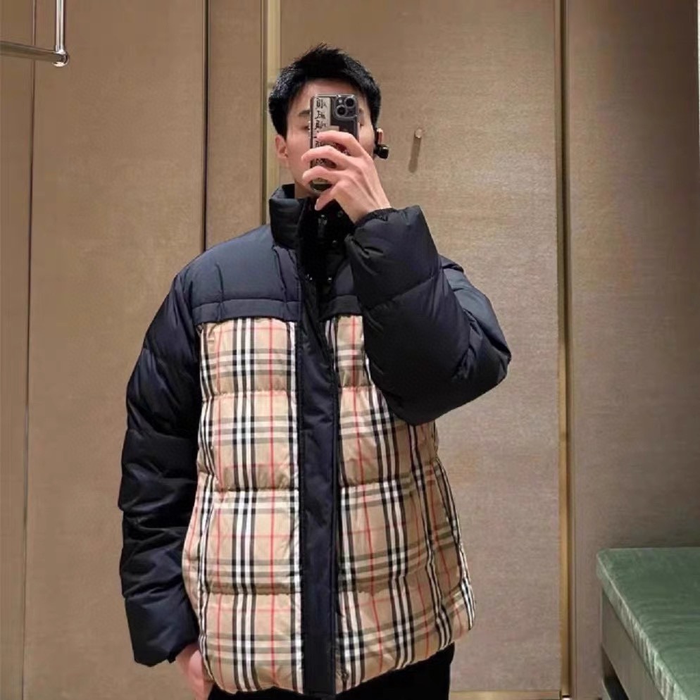 Burberry 24FW Reversible Padded Jacket in Classic Check and Black 5 i1732251146 6718 4