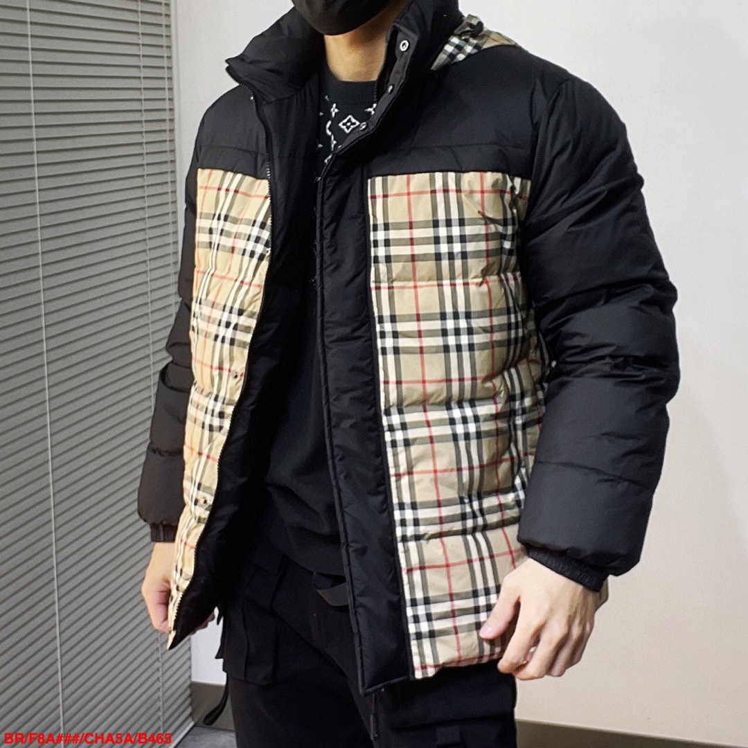 Burberry 24FW Reversible Padded Jacket in Classic Check and Black 10 i1732251189 5124 0