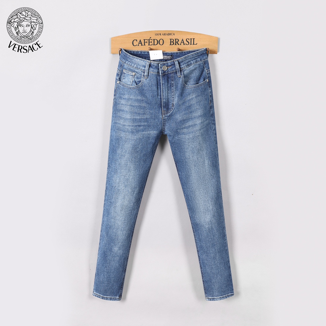 Versace Men's Slim Fit Vintage Wash Jeans - Classic Style, All Seasons 3 i1732809804 9811 1