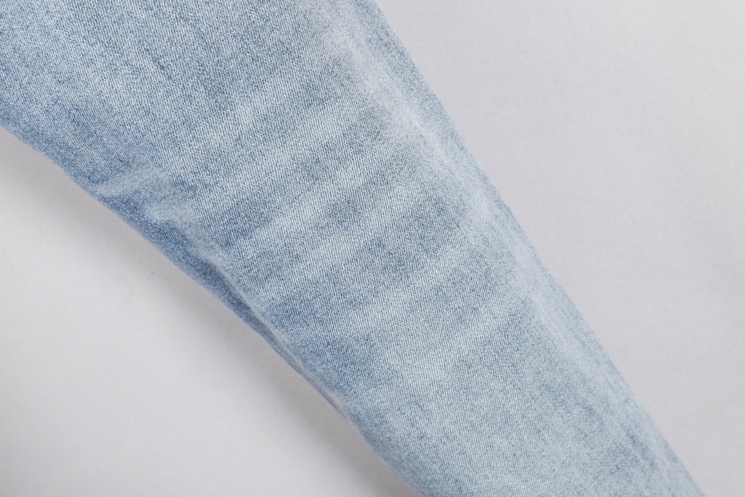 Stylish Armani Men's Slim Fit Jeans - Washed Denim, Sizes 29-38 Available 10 i1732810942 6181 8