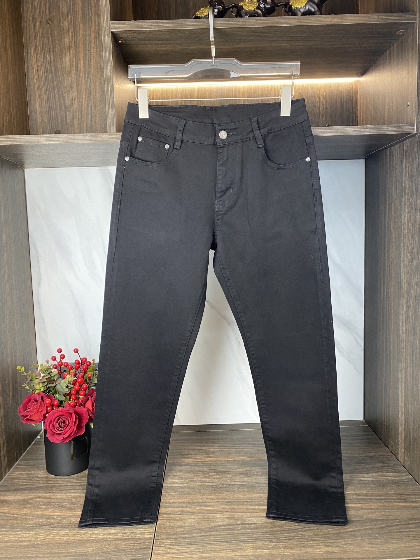 Prada Men's Slim-Fit Stretch Denim Jeans - Classic Style & Comfortable Fit 2 i1739691337201 6645 0 2